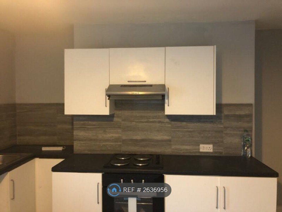 Property photo 2 of 5 Kitchen