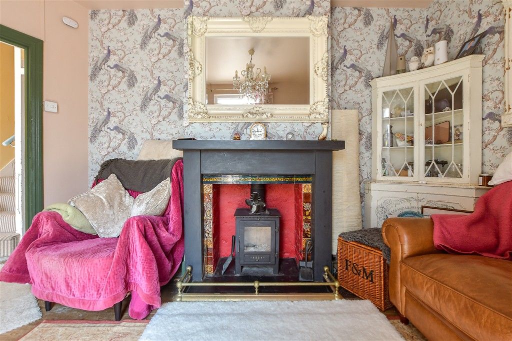 Property photo 2 of 15 Internal Feature