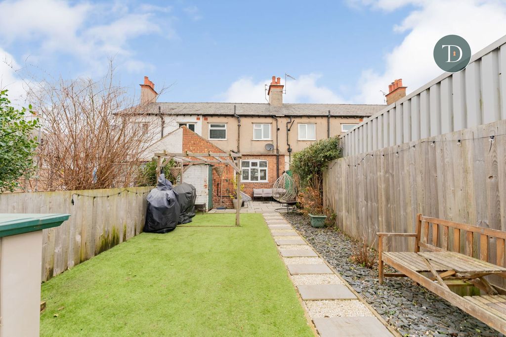 Property photo 2 of 22