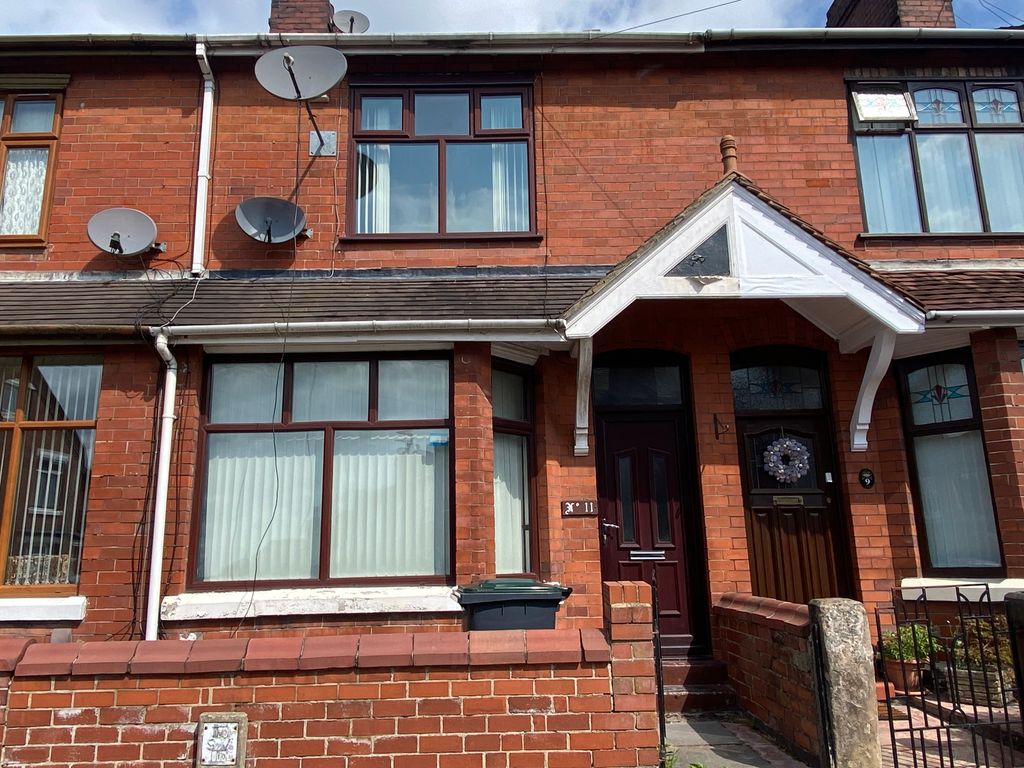 Property photo 1 of 12