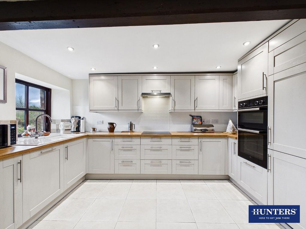 Property photo 3 of 29