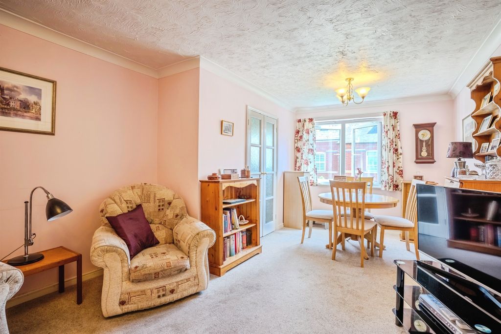 Property photo 3 of 13