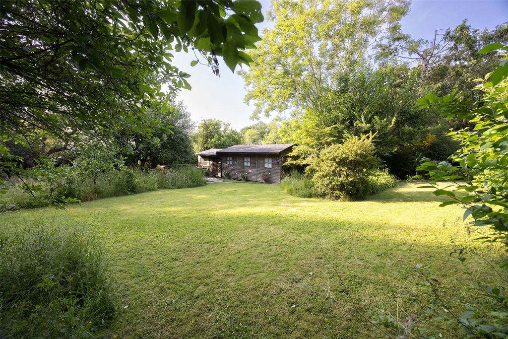 Property photo 3 of 20 Picture No. 28