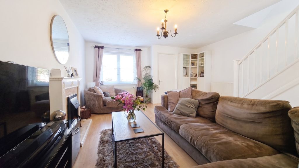 Property photo 2 of 15 4467554