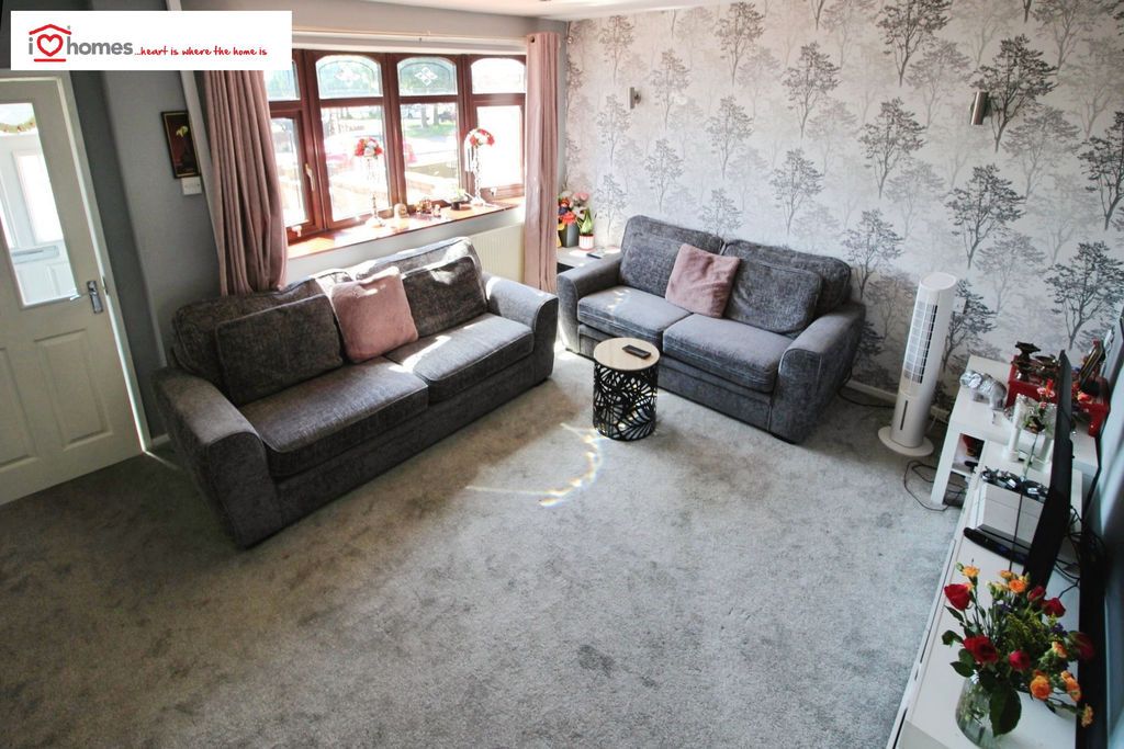 Property photo 3 of 13 Photo 9