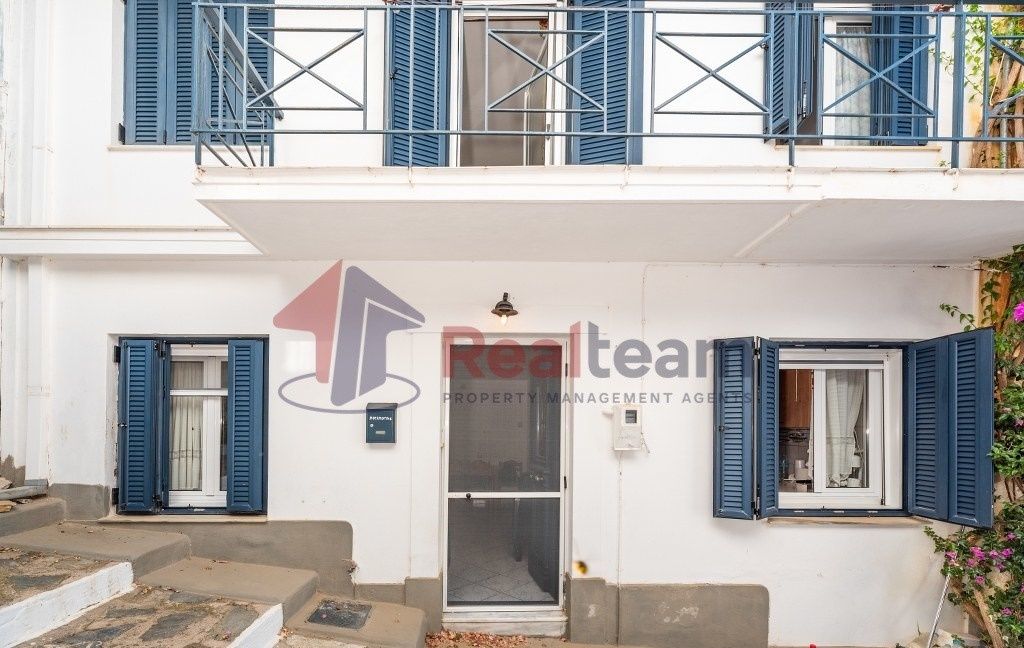 Property photo 3 of 25