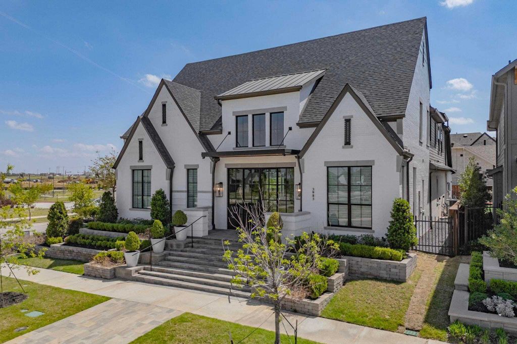 Property photo 1 of 31