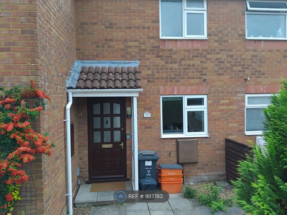 Property photo 2 of 21
