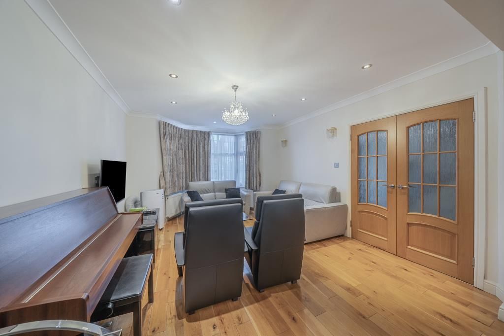 Property photo 3 of 13