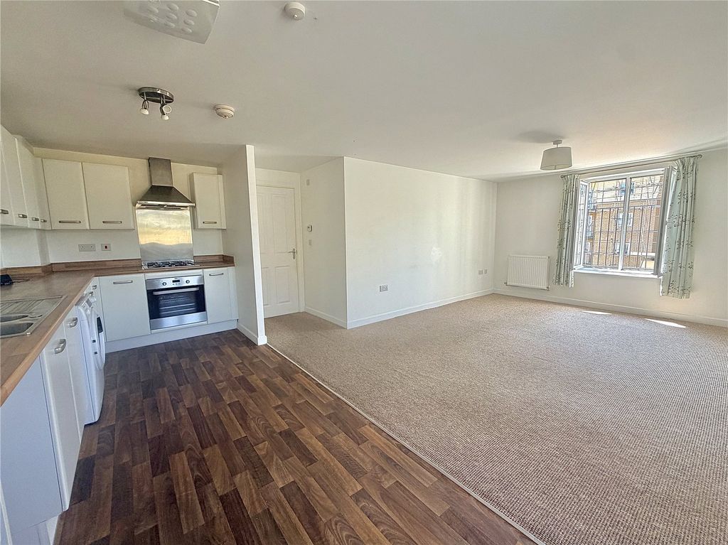 Property photo 3 of 19 Picture No. 26