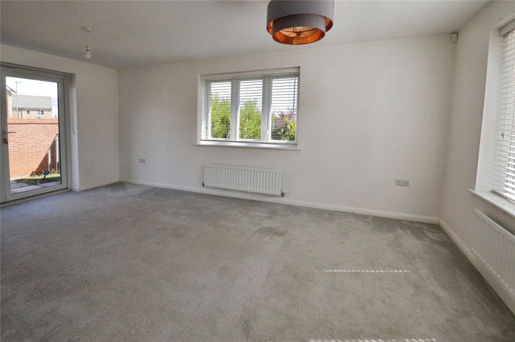 Property photo 3 of 23 Picture No. 22