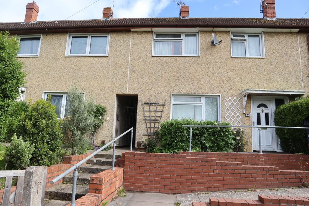 Property photo 2 of 47