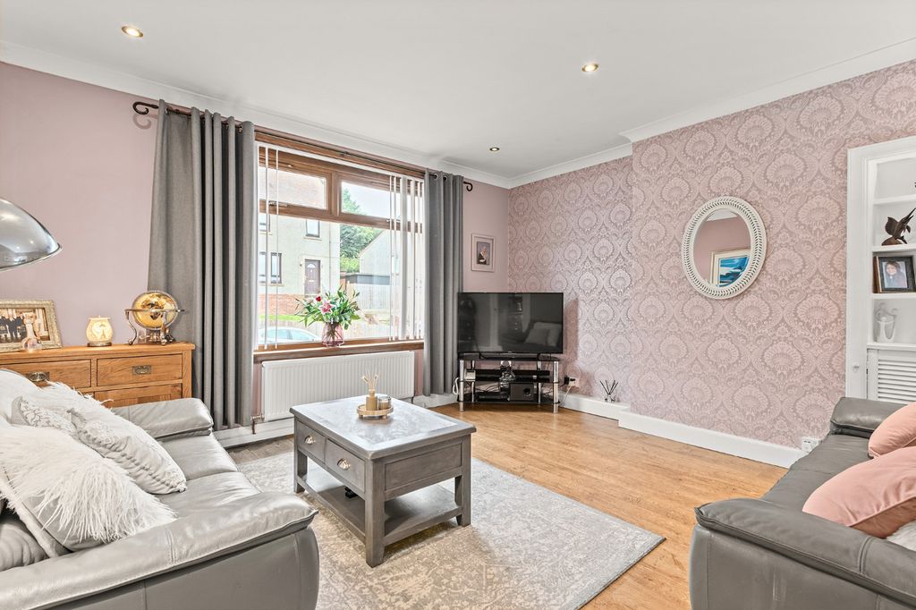 Property photo 2 of 24 5429545