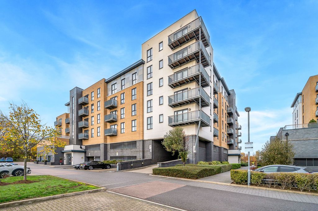 Property photo 1 of 19