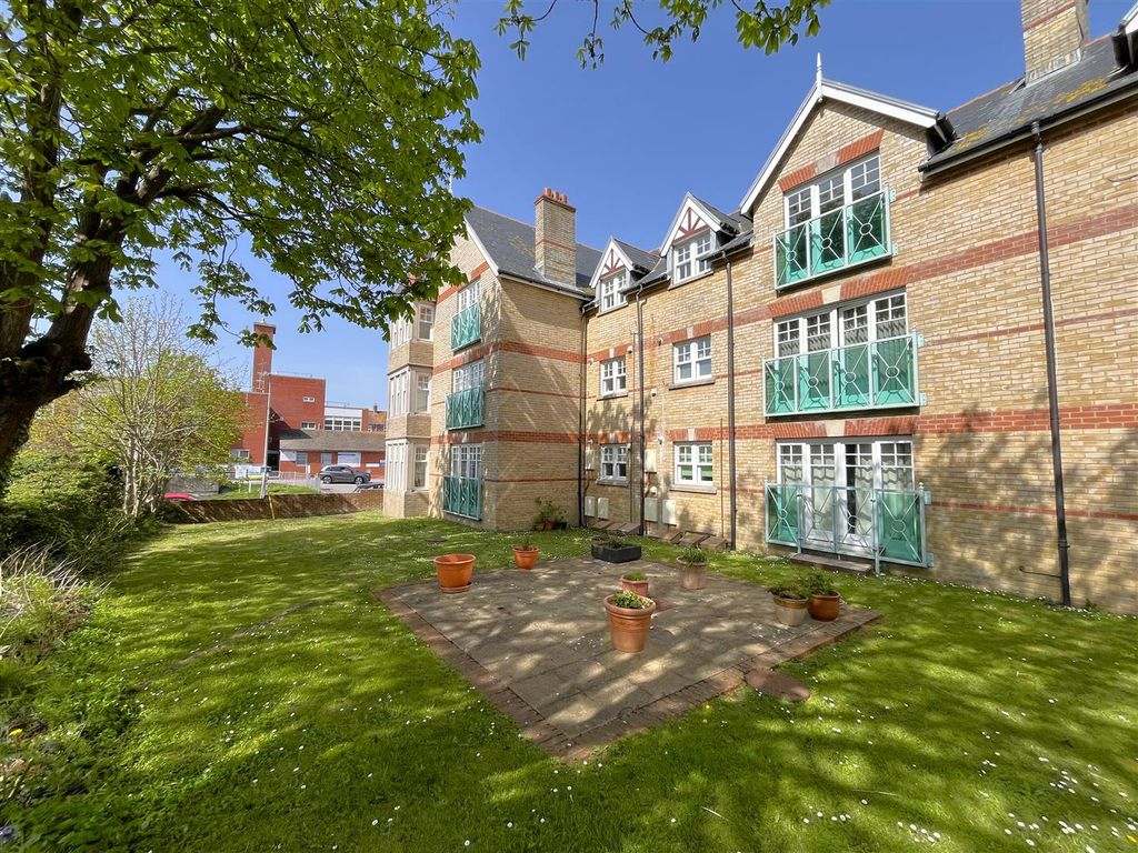 Property photo 1 of 19 Img_2084.Jpg