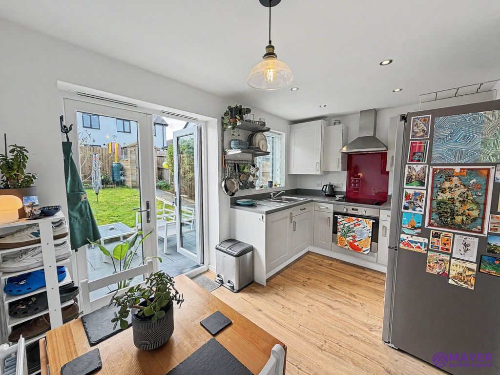 Property photo 3 of 16