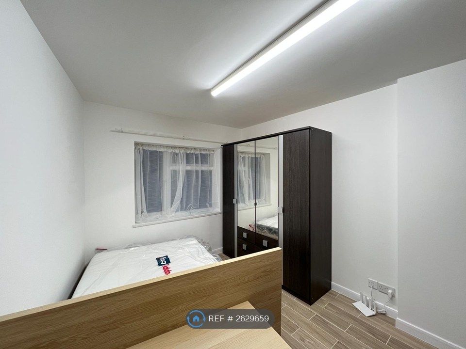 Property photo 1 of 3