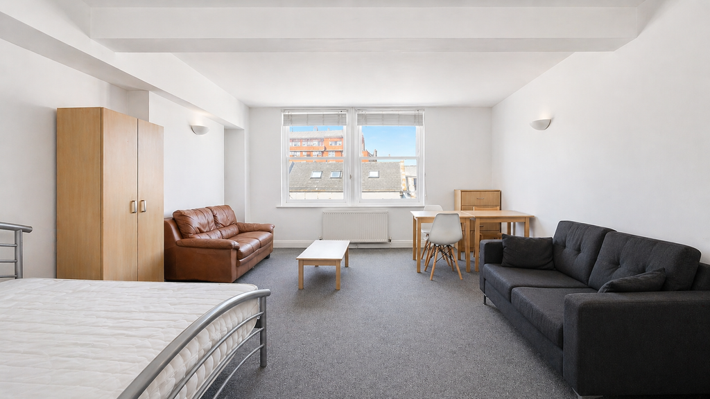 Property photo 1 of 5