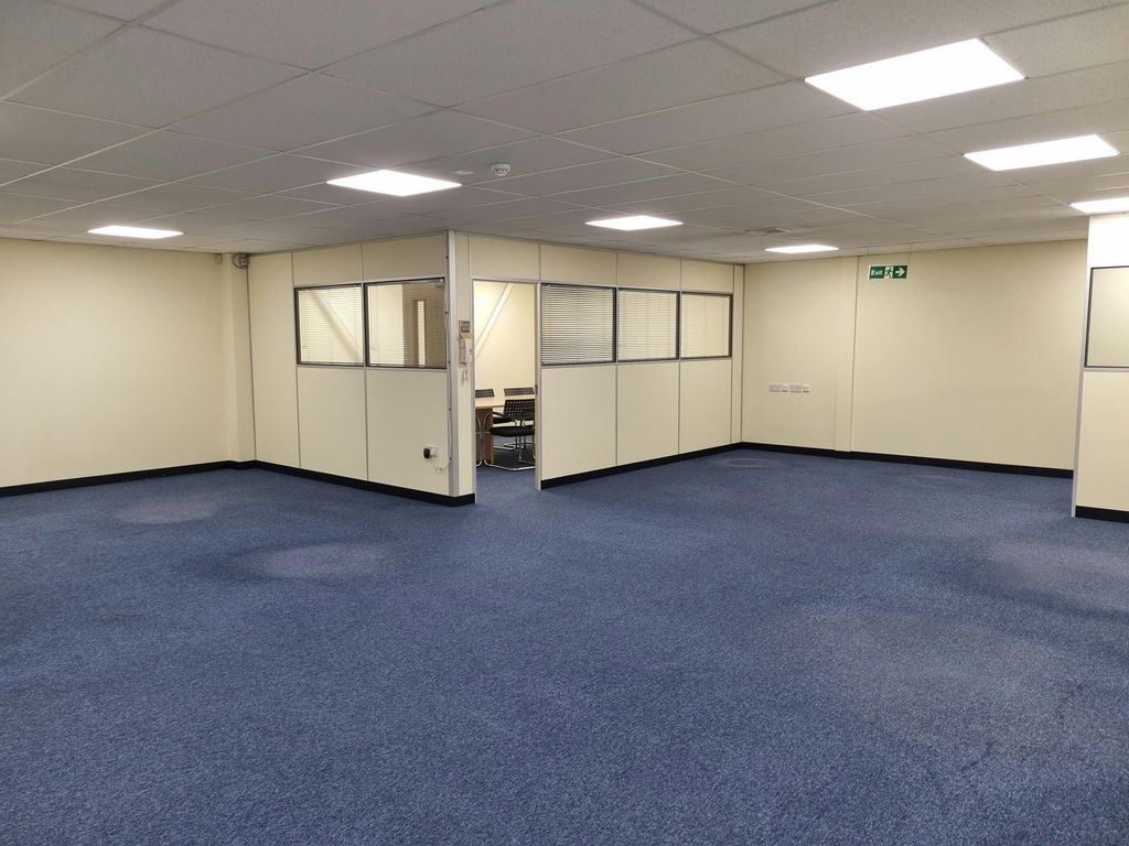 Property photo 3 of 6 1000068054.Jpg