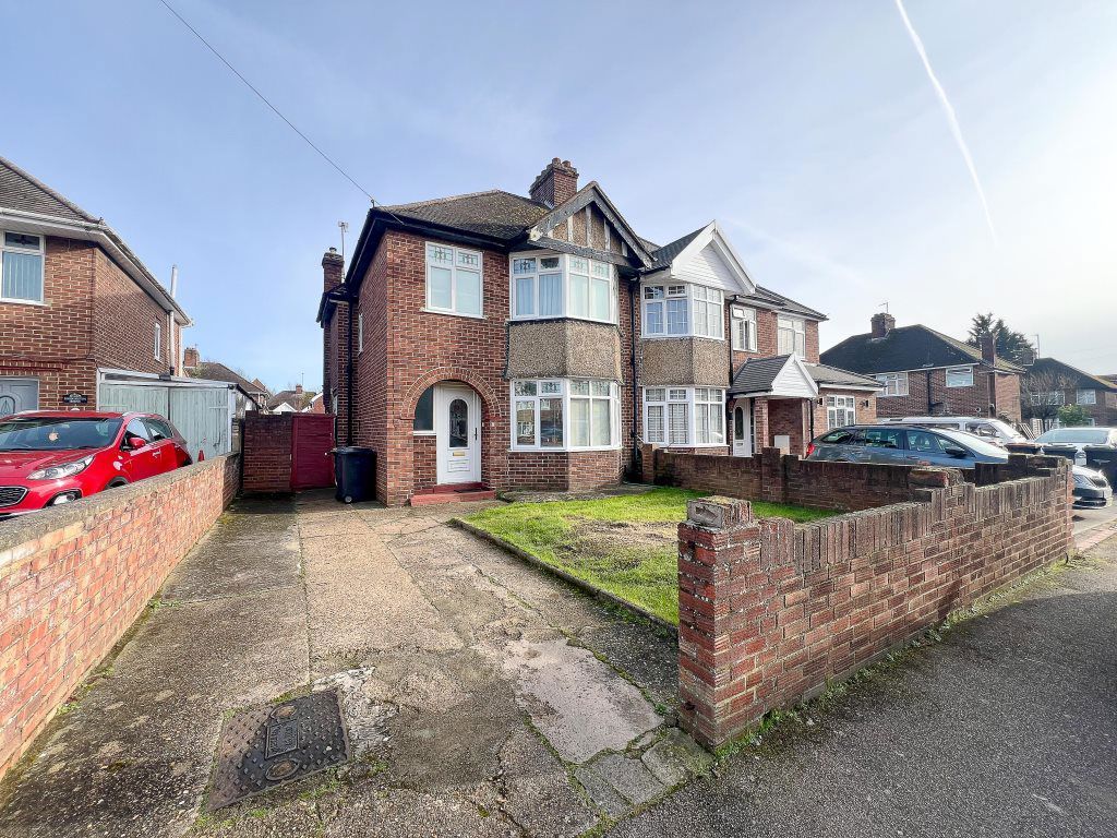 Property photo 1 of 11