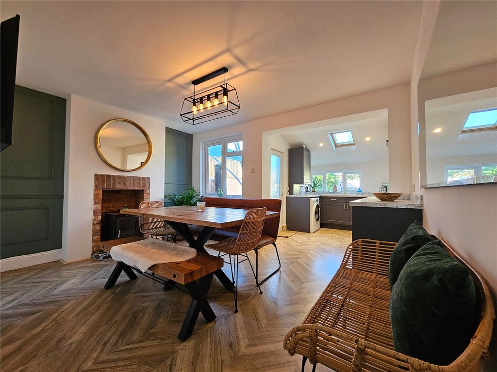 Property photo 2 of 13 Picture No. 16