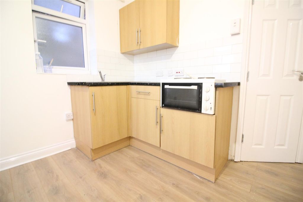 Property photo 1 of 4 A0Cdac75-A257-488B-83F4-E3604A7106A3.Jpeg