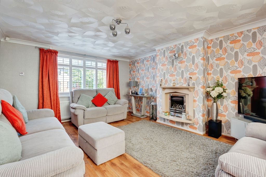 Property photo 2 of 29 Pbox-Img.Jpg