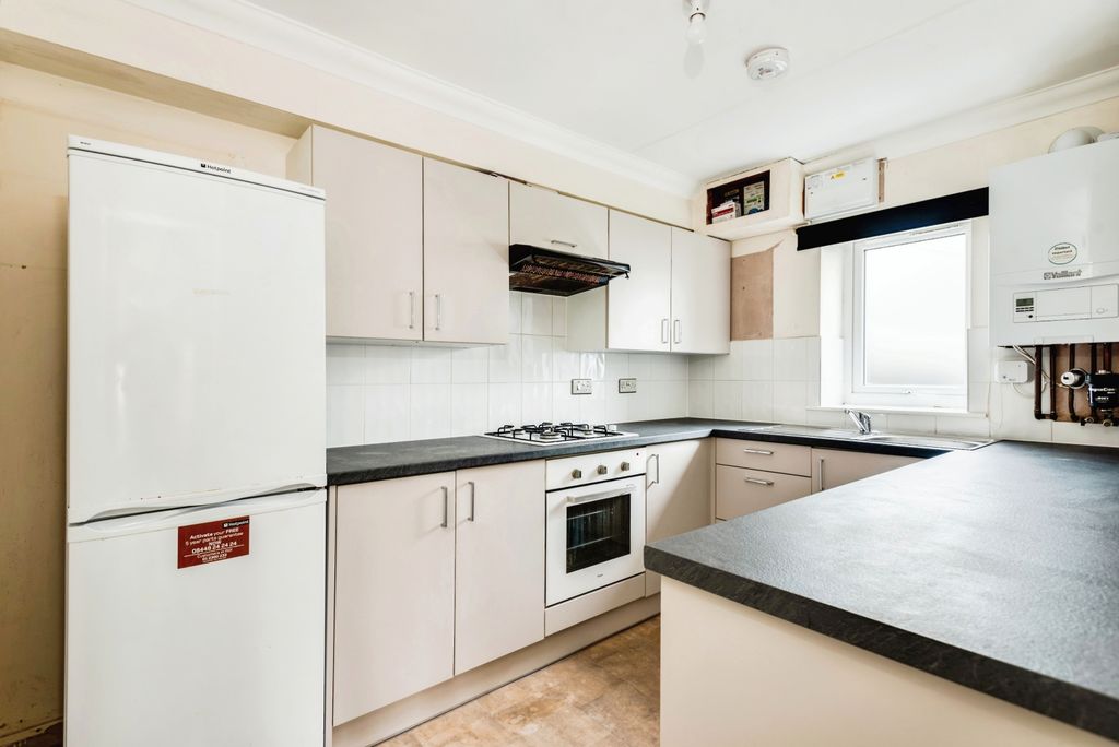 Property photo 3 of 10 Image