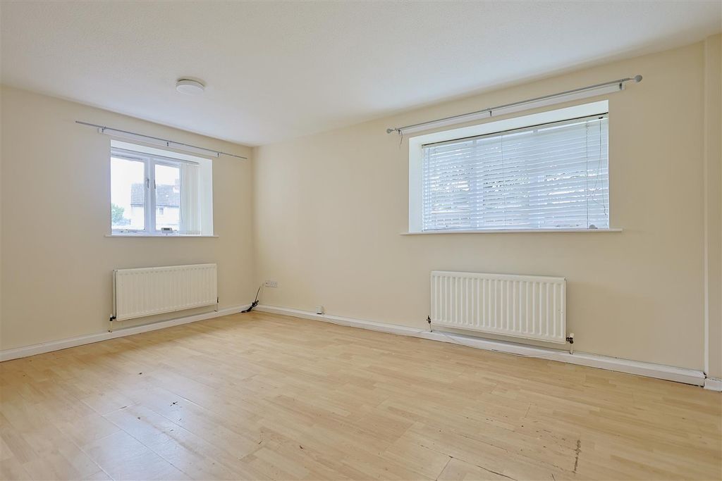 Property photo 3 of 13 1A664C0E-C2B4-4F3C-9D8F-F15A06D654B3_1_201_A.Jpeg