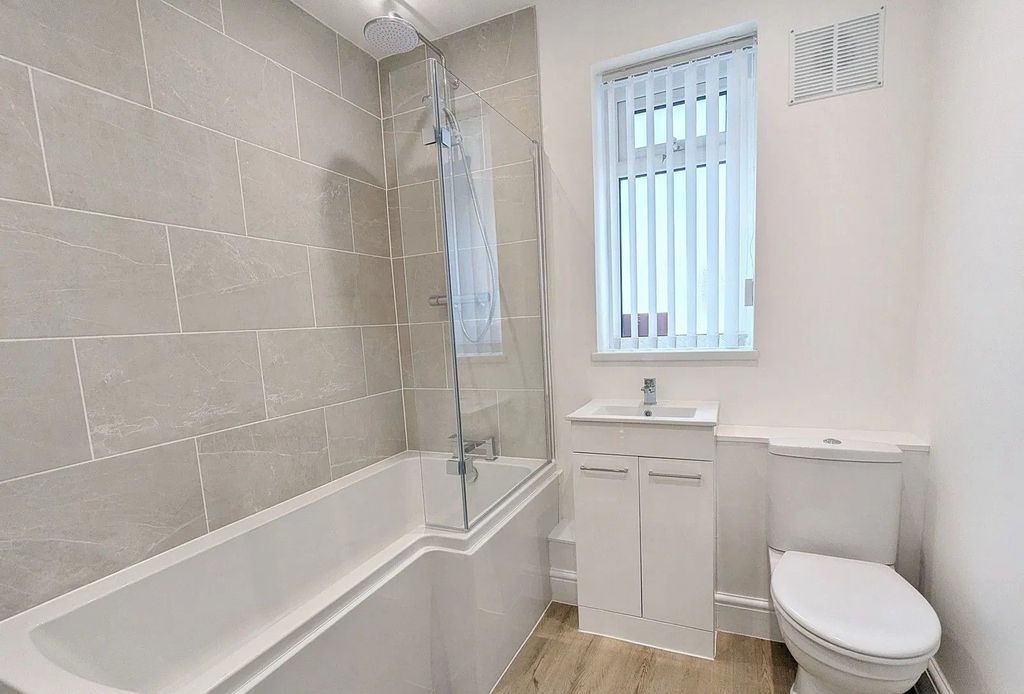 Additional image 5 of 3 bed bungalow to rentManor Way, Neath SA11