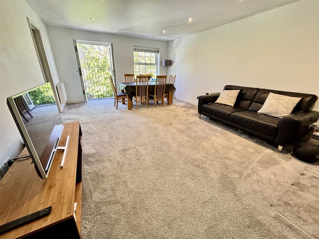 Property photo 2 of 12 Img_5029.Jpeg