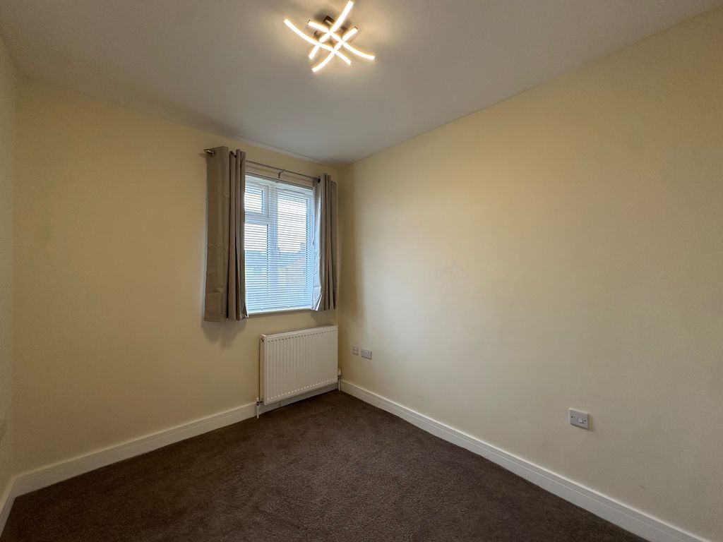 Property photo 2 of 4 Photo 4