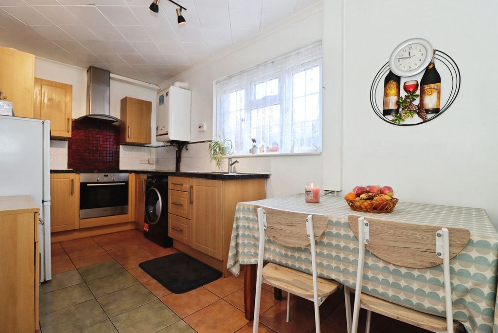 Property photo 2 of 13 Pbox-Img.Jpg
