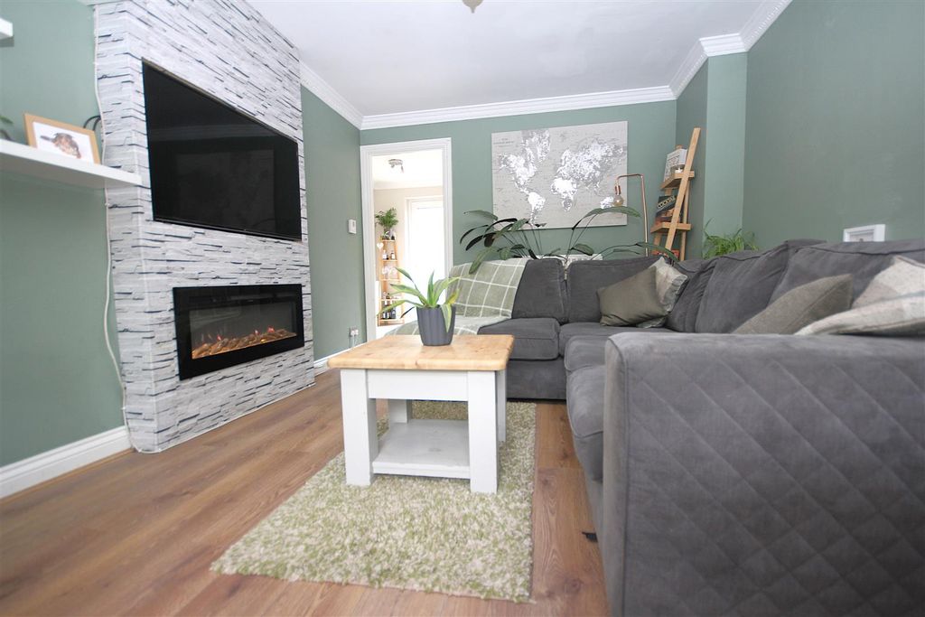 Property photo 3 of 13 Img_6158.Jpg