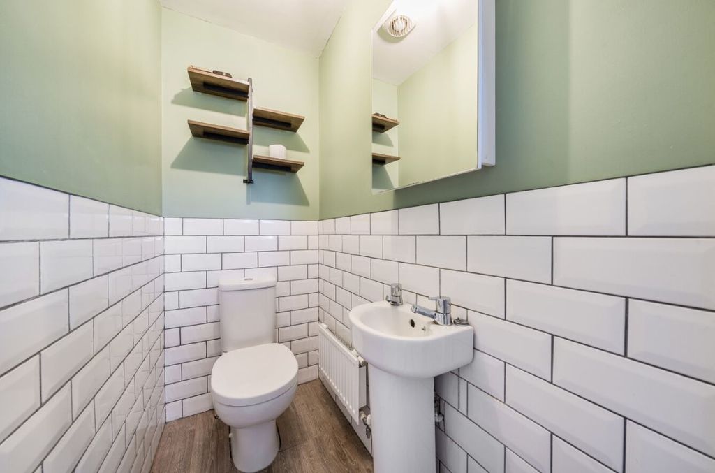 Property photo 3 of 21