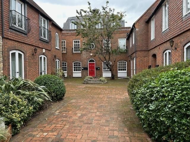 Property photo 2 of 9 4 The Courtyard Front.Jpg