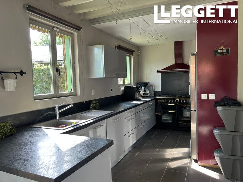 Property photo 2 of 10