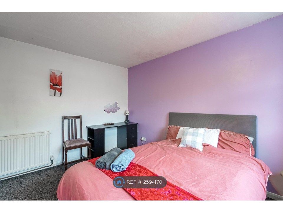 Property photo 1 of 10 Room 1