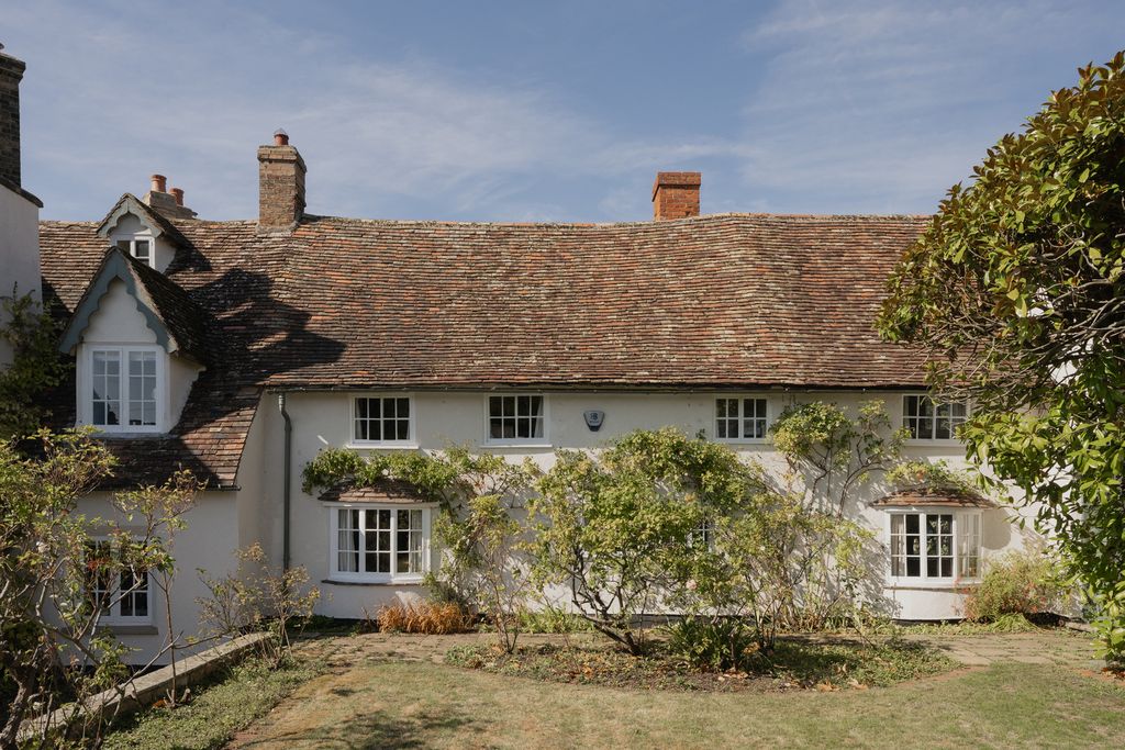 Property photo 1 of 40 312477 - 10 High St, Toft-35.Jpg