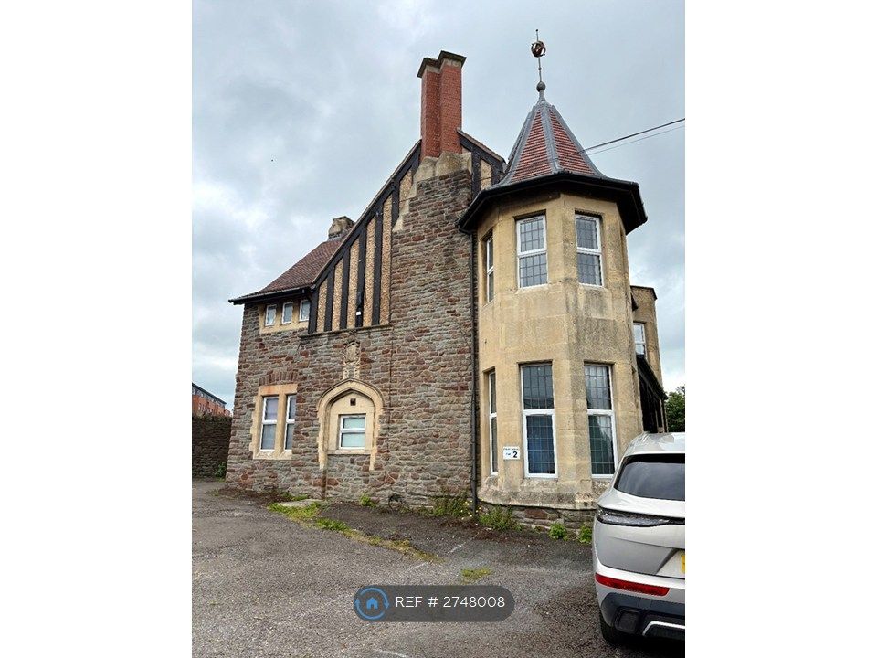 Property photo 2 of 8