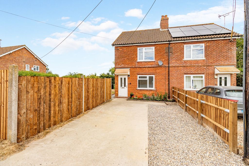 Property photo 2 of 20 52910211