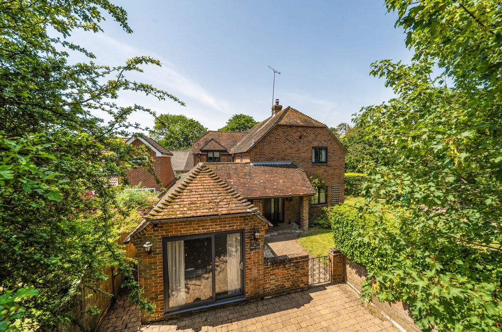 Property photo 2 of 20 147352226A395Fbb941d6