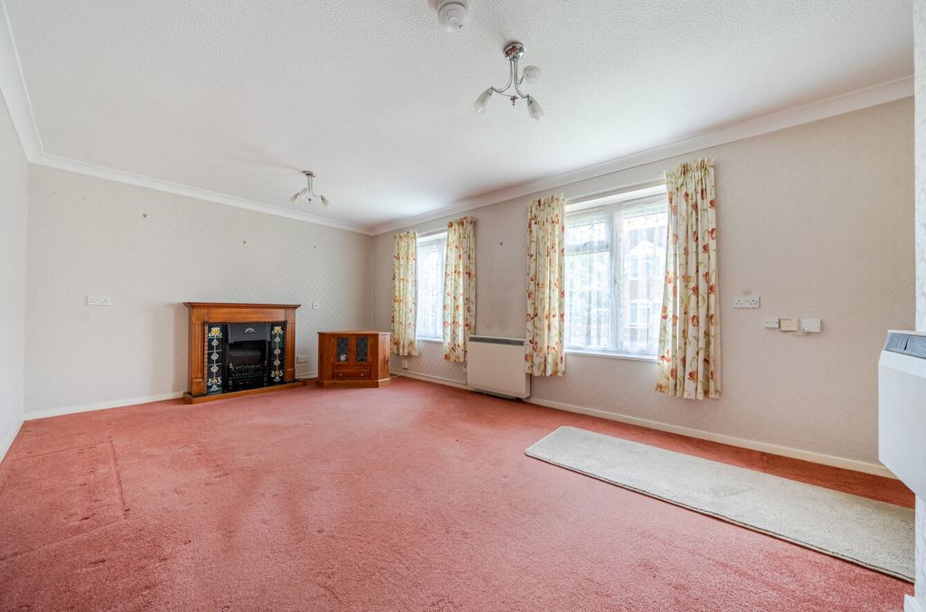 Property photo 2 of 13 1446968-3-69E110B...