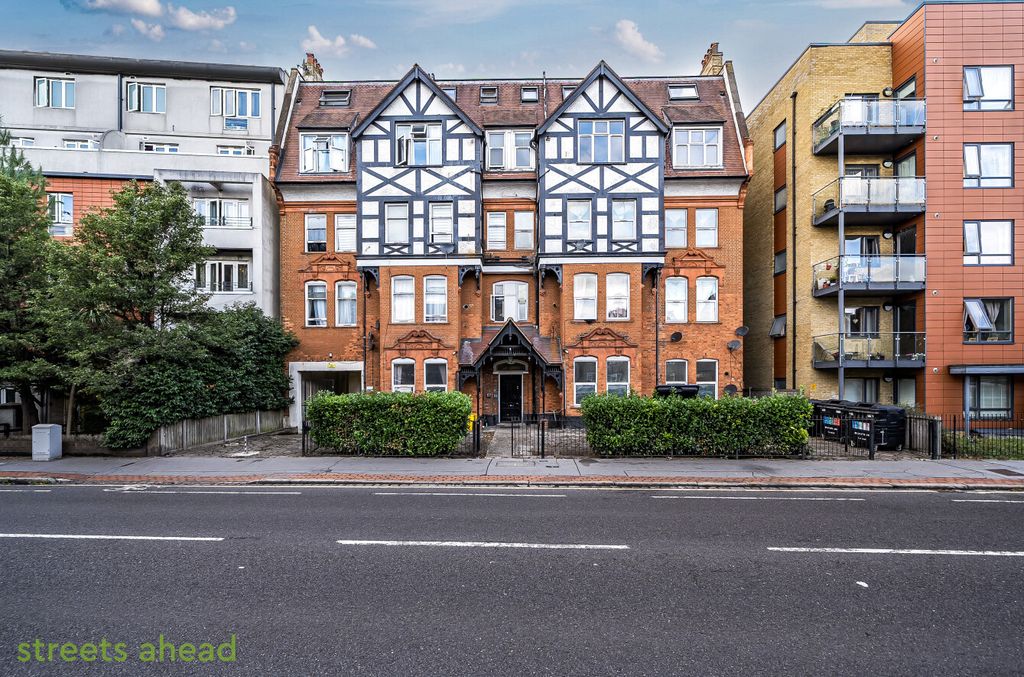 Property photo 1 of 13 34Fcea2A-4A2B-4c5...