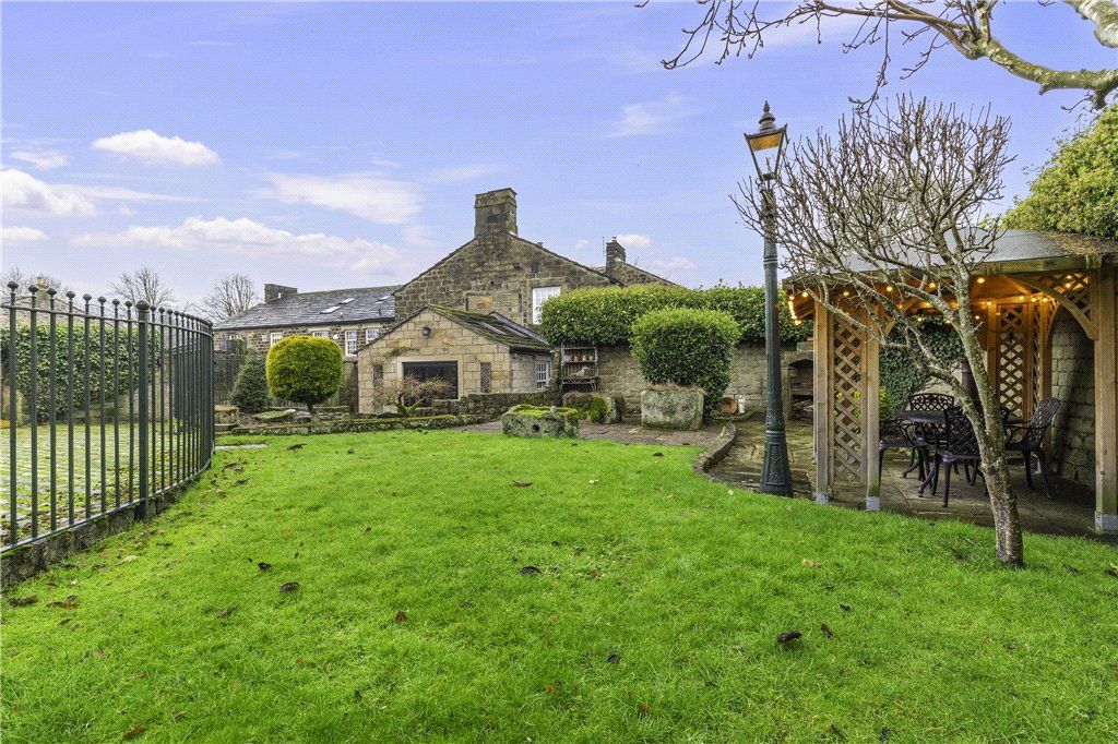 Property photo 3 of 35 Rear Garden