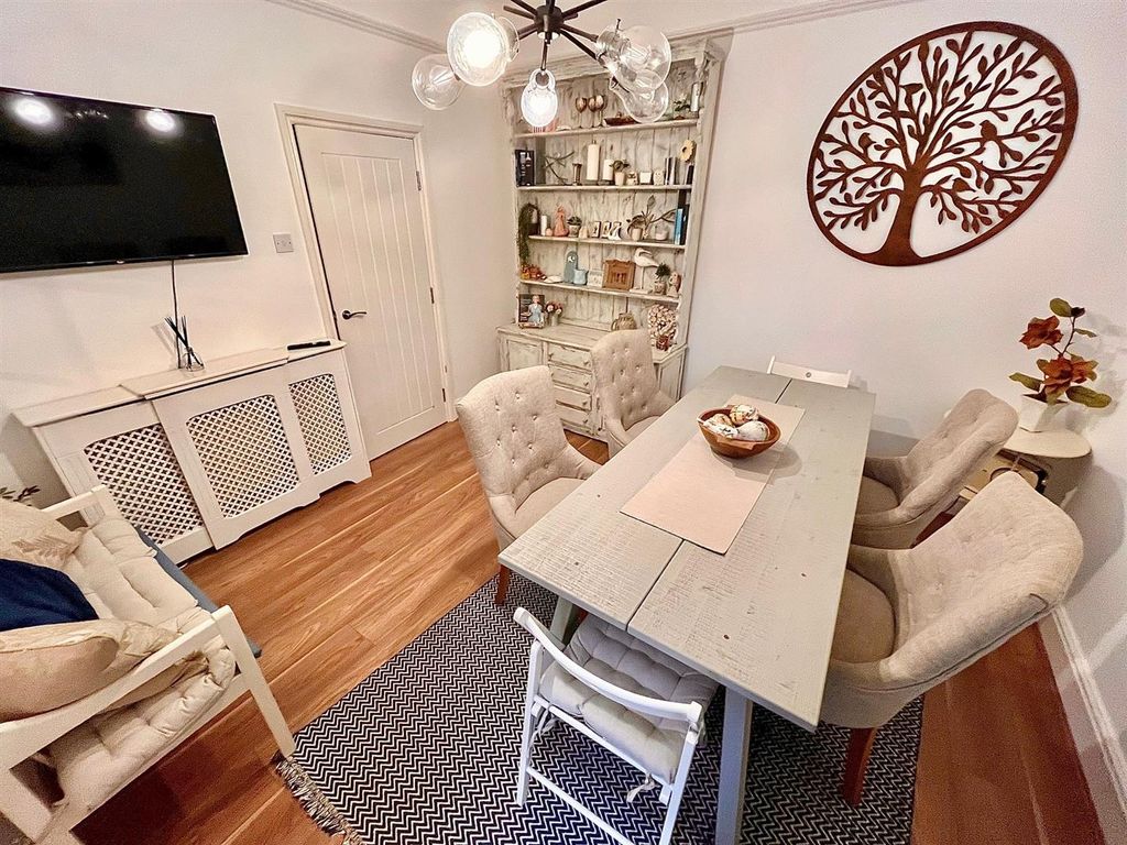 Property photo 3 of 32 Dining Room