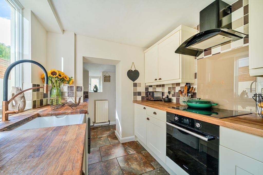 Property photo 3 of 22 1521116-17-1A0A08F72B6E3