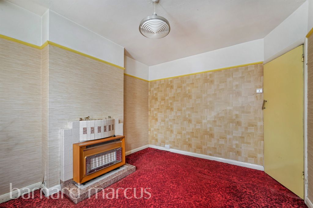 Property photo 3 of 12