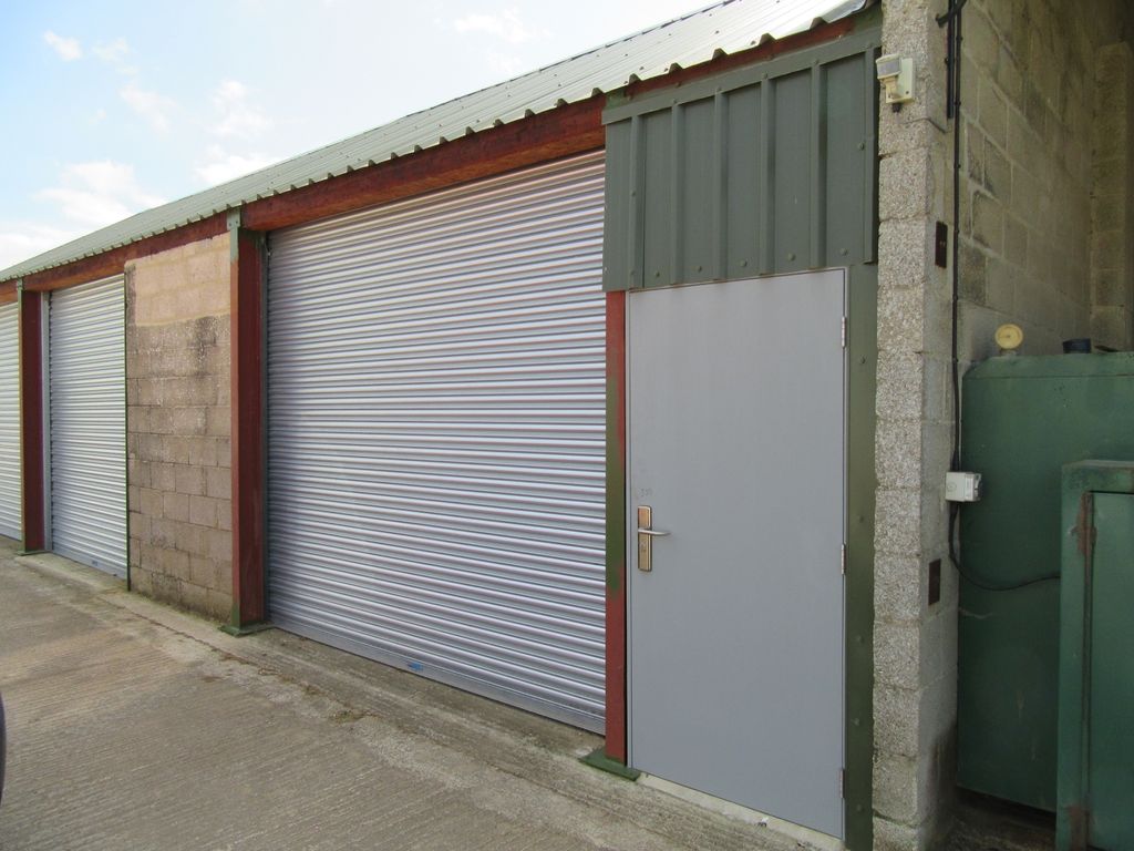 Property photo 1 of 3 J30 Ext (2)