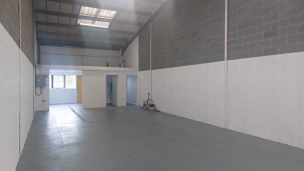 Property photo 2 of 3 Photo 4